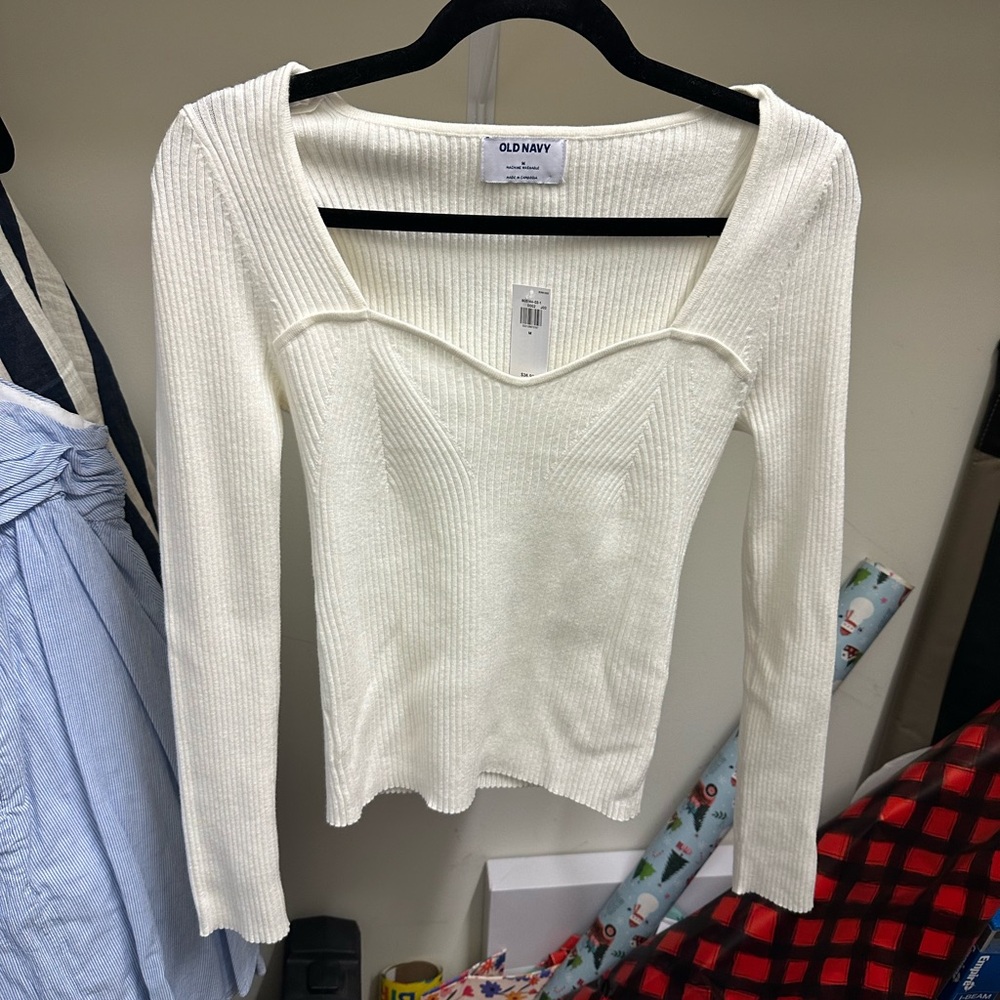 NWT Sweetheart Neck Sweater